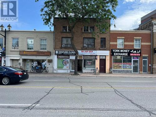 10119 Yonge Street, Richmond Hill, ON 