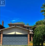 393 PICKERING CRESCENT  Newmarket, ON L3Y 8G8