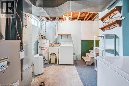 45 Woodland Avenue, Kitchener, ON - Indoor Photo Showing Laundry Room
