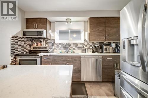 21 Pearl, Tilbury, ON - Indoor Photo Showing Kitchen With Double Sink With Upgraded Kitchen