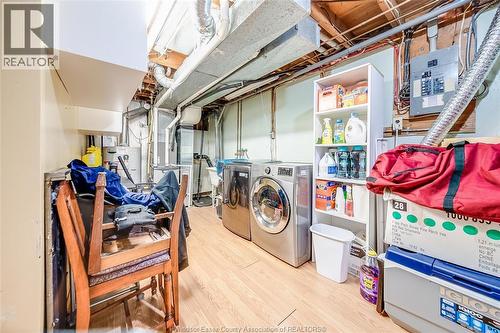 21 Pearl, Tilbury, ON - Indoor Photo Showing Laundry Room