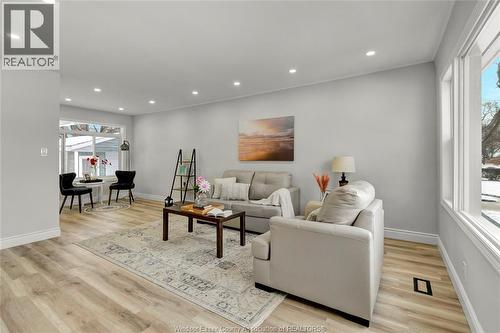 3104 Academy, Windsor, ON - Indoor