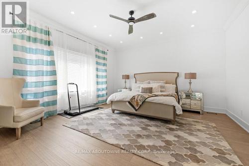 334 Third Lane, Oakville, ON - Indoor Photo Showing Bedroom
