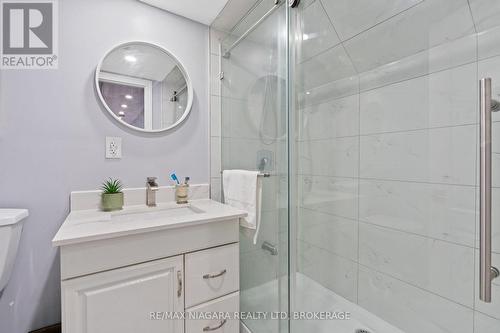 42 Grove Street, Welland (Welland Downtown), ON - Indoor Photo Showing Bathroom