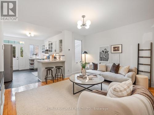 132 Withrow Avenue, Toronto, ON - Indoor Photo Showing Living Room