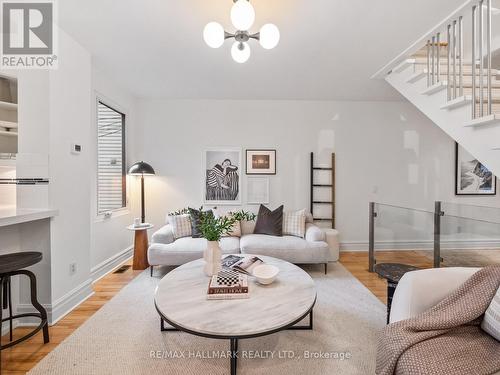 132 Withrow Avenue, Toronto, ON - Indoor Photo Showing Living Room
