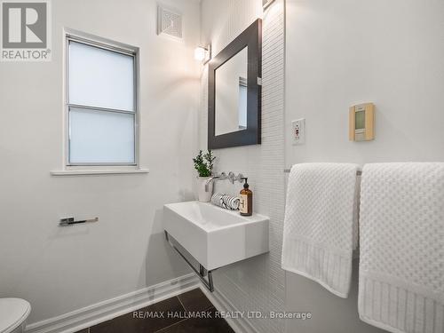 132 Withrow Avenue, Toronto, ON - Indoor Photo Showing Bathroom