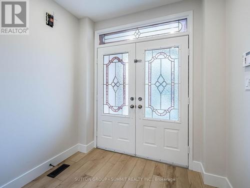 7676 Black Walnut Trail E, Mississauga, ON - Indoor Photo Showing Other Room