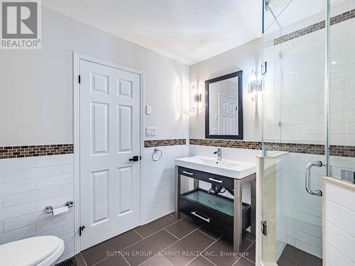 7676 Black Walnut Trail E, Mississauga, ON - Indoor Photo Showing Bathroom