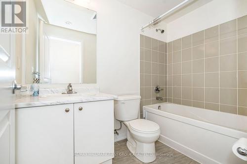 212 - 2635 William Jackson Drive, Pickering, ON - Indoor Photo Showing Bathroom