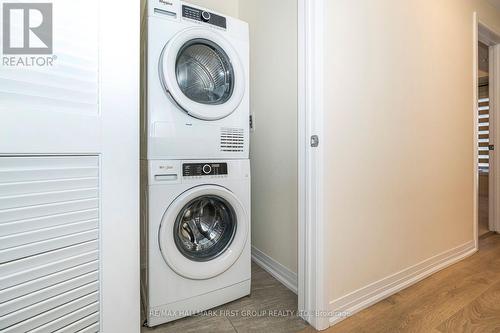 212 - 2635 William Jackson Drive, Pickering, ON - Indoor Photo Showing Laundry Room