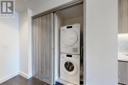 2310 - 85 Mcmahon Drive, Toronto, ON - Indoor Photo Showing Laundry Room