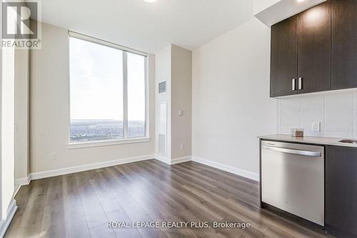 2202 - 3220 William Coltson Avenue, Oakville, ON - Indoor