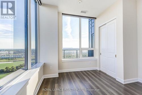 2202 - 3220 William Coltson Avenue, Oakville, ON - Indoor Photo Showing Other Room
