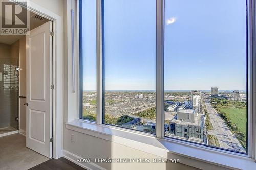 2202 - 3220 William Coltson Avenue, Oakville, ON - Indoor Photo Showing Other Room