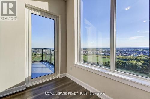 2202 - 3220 William Coltson Avenue, Oakville, ON - Indoor Photo Showing Other Room