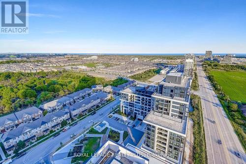 2202 - 3220 William Coltson Avenue, Oakville, ON - Outdoor With View