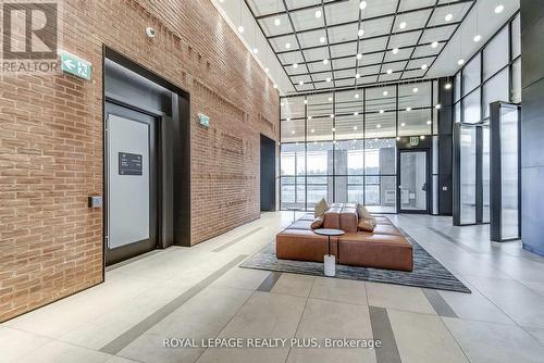 2202 - 3220 William Coltson Avenue, Oakville, ON - Indoor Photo Showing Other Room