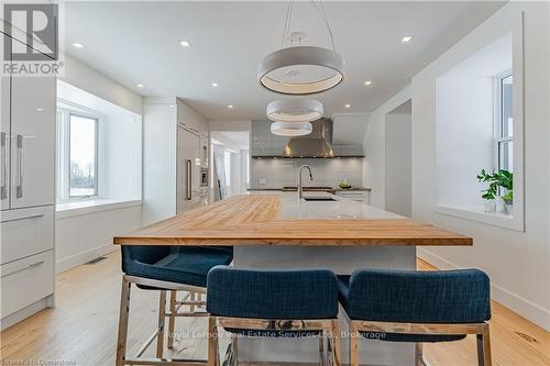 1748 Centre Road, Hamilton (Carlisle), ON - Indoor