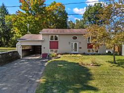 19 Rue Carl  Sherbrooke (Lennoxville), QC J1M 2E1