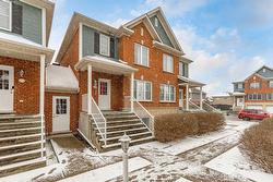 6690 Rue Claudel  Brossard, QC J4Z 0H9