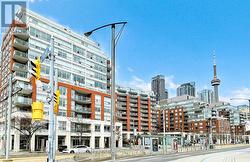 427 - 550 QUEENS QUAY  Toronto, ON M5V 3M8