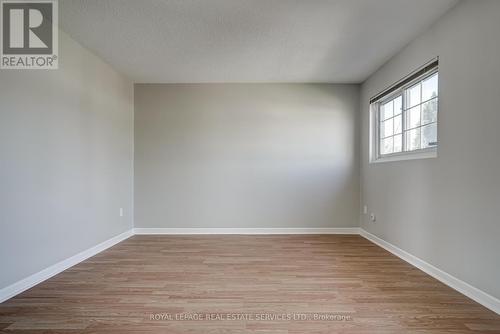 1 - 2411 Sovereign Street, Oakville, ON - Indoor Photo Showing Other Room
