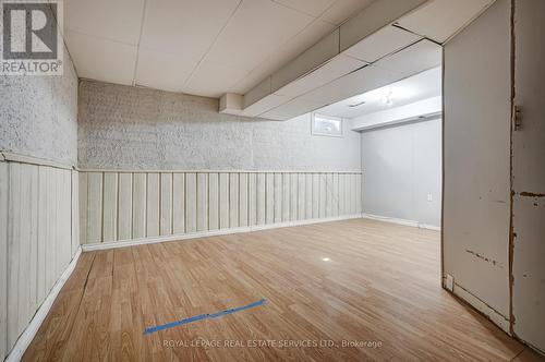 1 - 2411 Sovereign Street, Oakville, ON - Indoor