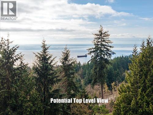 2320 Chairlift Close, West Vancouver, BC 