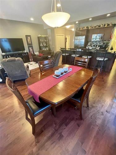 20 Bayhill Crescent, Brandon, MB - Indoor Photo Showing Dining Room