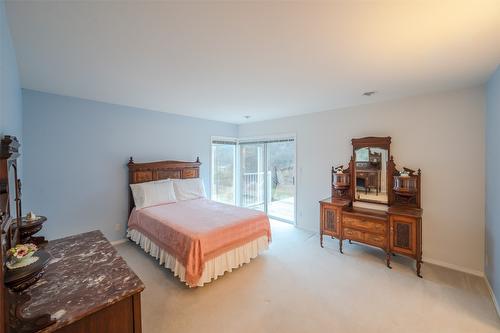 4836/4840 Barten Place, Okanagan Falls, BC - Indoor Photo Showing Bedroom