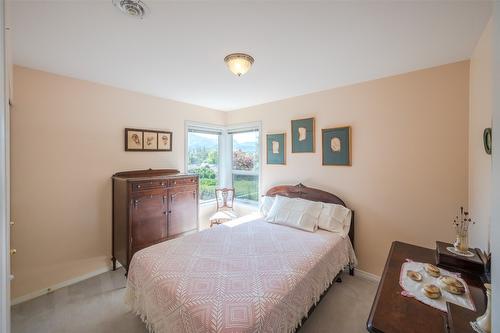 4836/4840 Barten Place, Okanagan Falls, BC - Indoor Photo Showing Bedroom