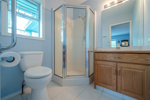 4836/4840 Barten Place, Okanagan Falls, BC - Indoor Photo Showing Bathroom