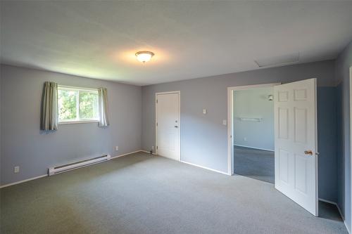 4836/4840 Barten Place, Okanagan Falls, BC - Indoor Photo Showing Other Room