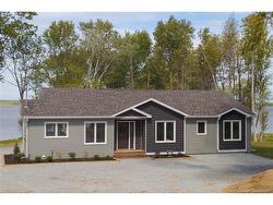 452 Cox Point Road  Cumberland Bay, NB E4A 3N9