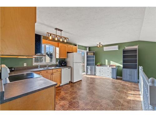 24 Aral Crt, Moncton, NB 