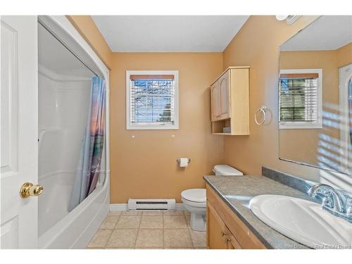 24 Aral Crt, Moncton, NB 