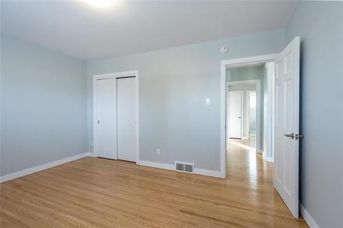 382 Armstrong Ave, Winnipeg, MB 