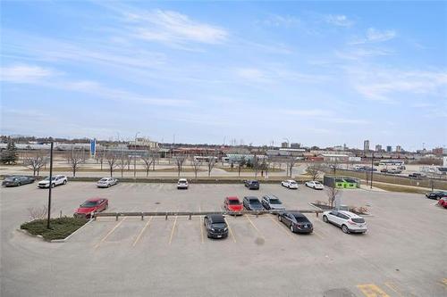 319-670 Hugo St, Winnipeg, MB 