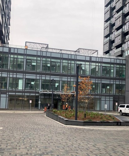 1014-1 Quarrington Lane, Toronto, ON - Outdoor