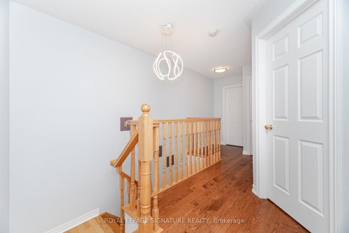 443 Comiskey Crescent, Mississauga, ON 