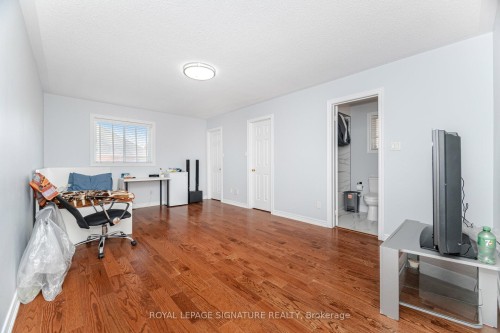 443 Comiskey Crescent, Mississauga, ON 