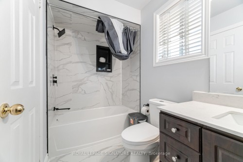 443 Comiskey Crescent, Mississauga, ON 