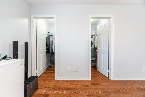 443 Comiskey Crescent, Mississauga, ON 