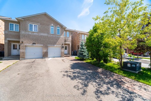 443 Comiskey Crescent, Mississauga, ON 