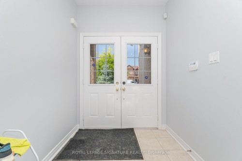 443 Comiskey Crescent, Mississauga, ON 