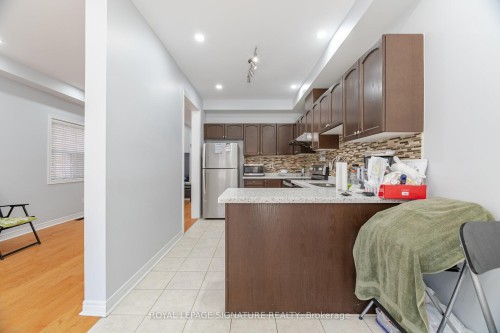 443 Comiskey Crescent, Mississauga, ON 