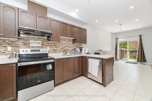 443 Comiskey Crescent, Mississauga, ON 