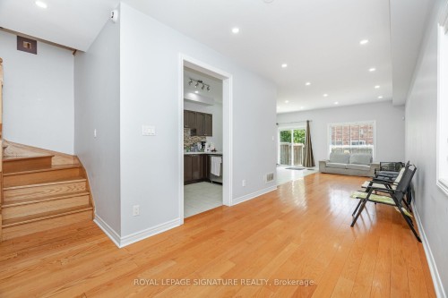 443 Comiskey Crescent, Mississauga, ON 