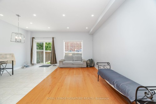 443 Comiskey Crescent, Mississauga, ON 